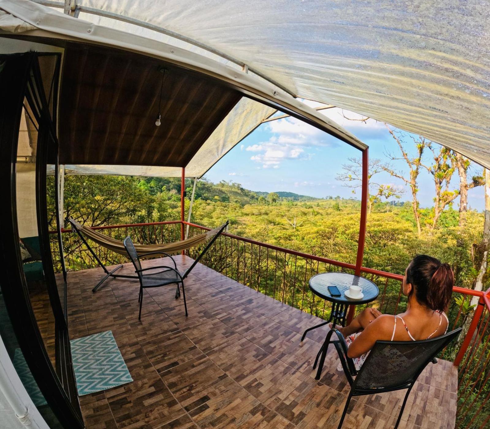 Garza Del Sol Glamping Rio Celeste Buganvilia Exteriör bild