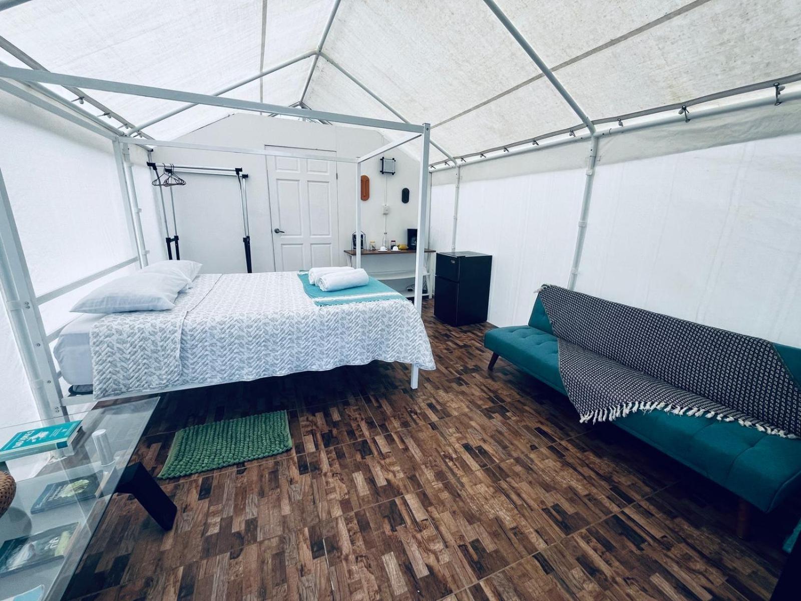 Garza Del Sol Glamping Rio Celeste Buganvilia Exteriör bild