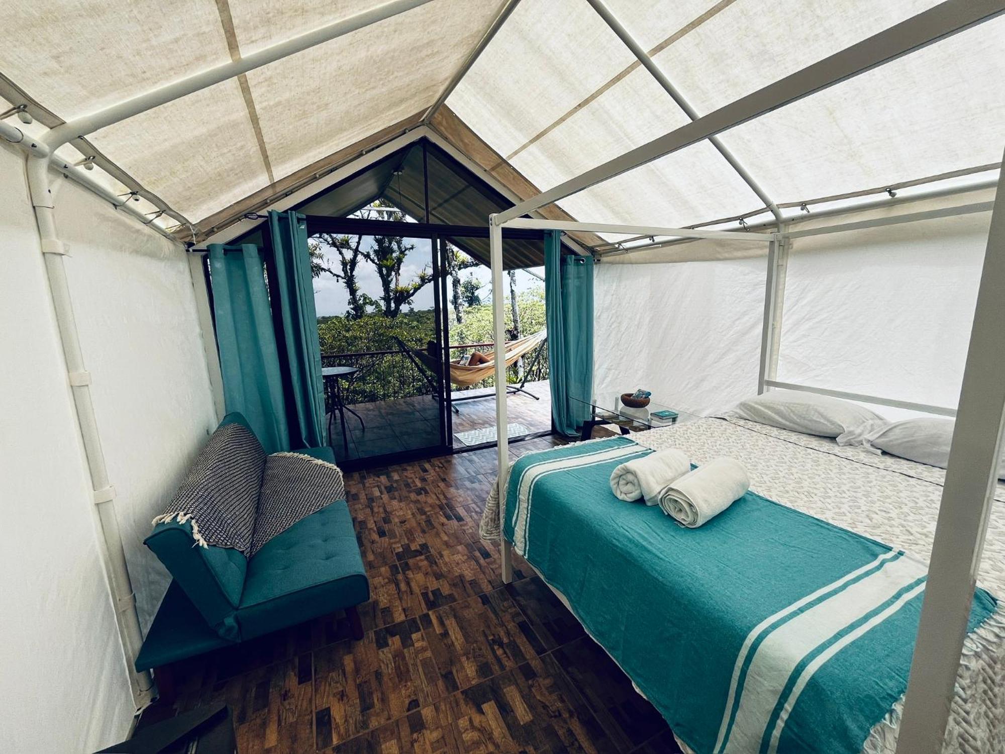 Garza Del Sol Glamping Rio Celeste Buganvilia Exteriör bild